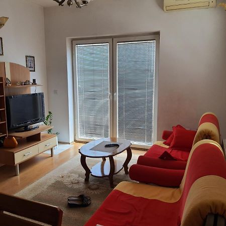 Zogu Apartments - City View Prishtinë Ngoại thất bức ảnh