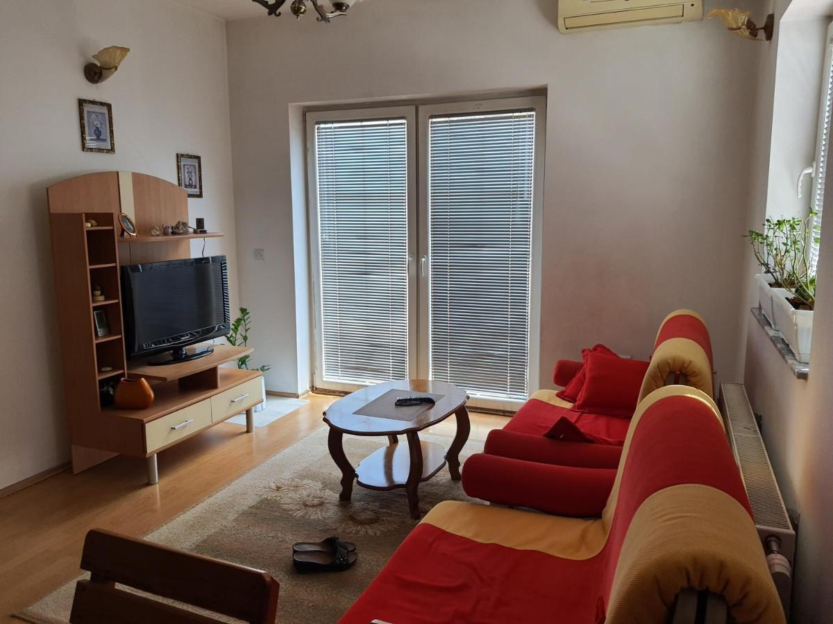 Zogu Apartments - City View Prishtinë Ngoại thất bức ảnh