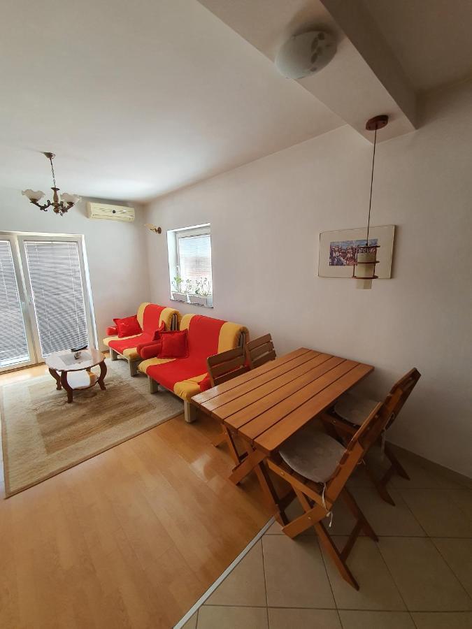 Zogu Apartments - City View Prishtinë Ngoại thất bức ảnh